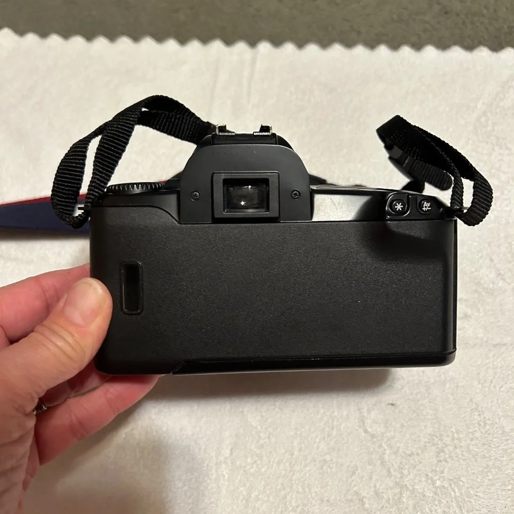 Canon EOS 500 Camera